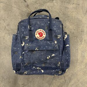 Fjallraven Kanken Art Backpack Blue, Fable Arctic Fox Edition Mini Unisex